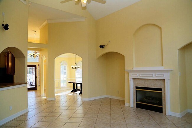 Foto del edificio - 3338 Ashland Grove Ln