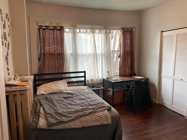 Foto del edificio - 5847 Nicholson St