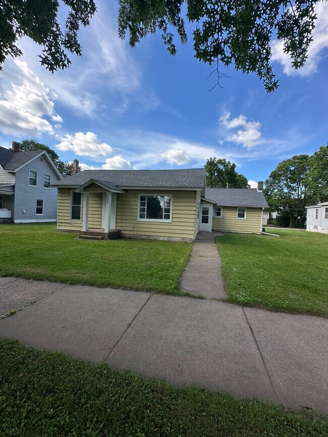 Foto del edificio - 528 Niagara St