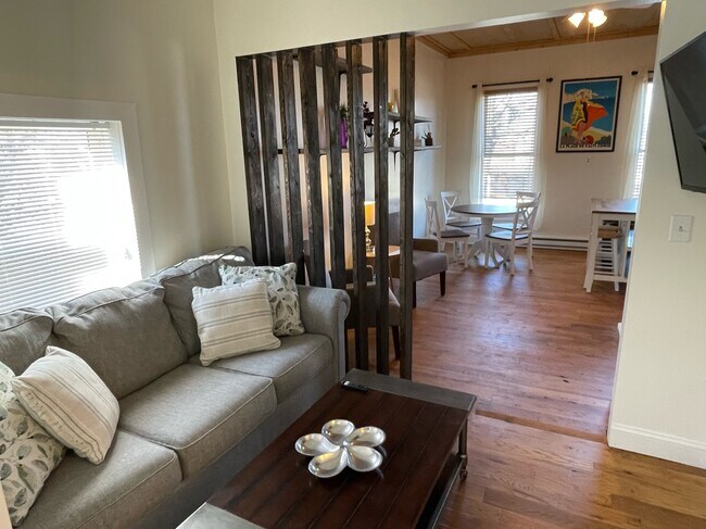 Foto del edificio - 620 N Limestone