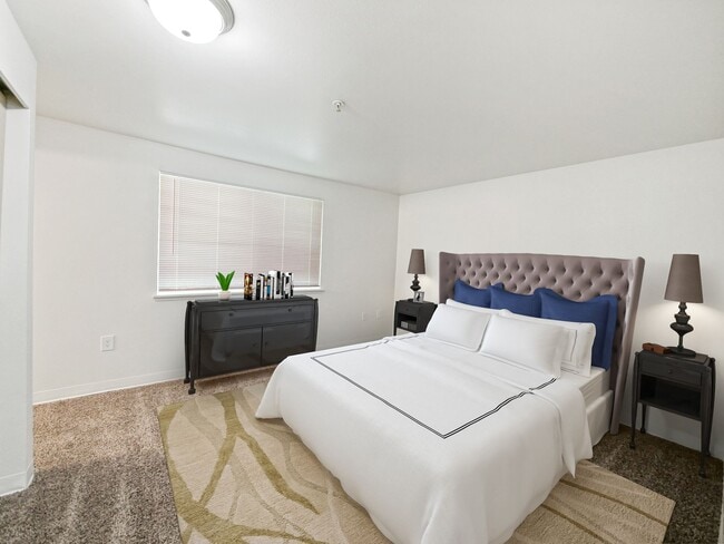 Building Photo - Griffin Glen