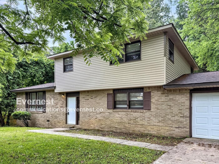 Primary Photo - 2611 Brett Rd NW