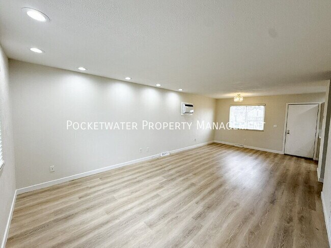 Foto del edificio - 10745 Miller Ct