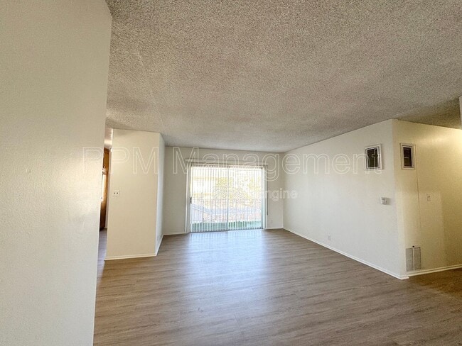 Foto del edificio - 4350 Troost Ave