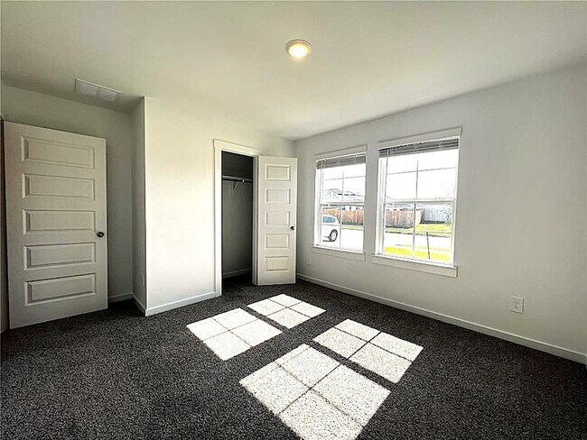 Foto del edificio - 4307 Whitefish Ln