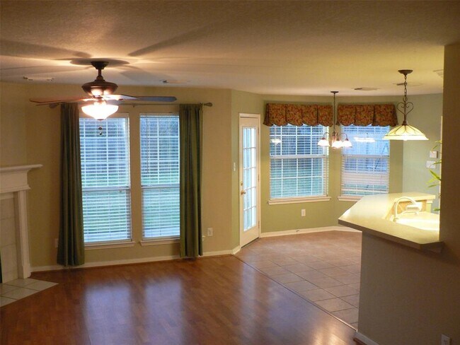 Building Photo - 615 Brazos Trace Dr