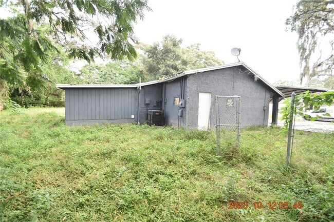 Foto del edificio - 9412 N 15th St