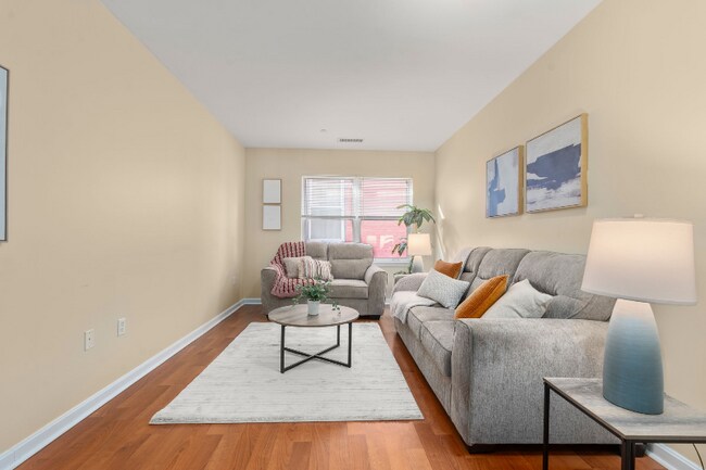 Foto del edificio - 327 Centre St