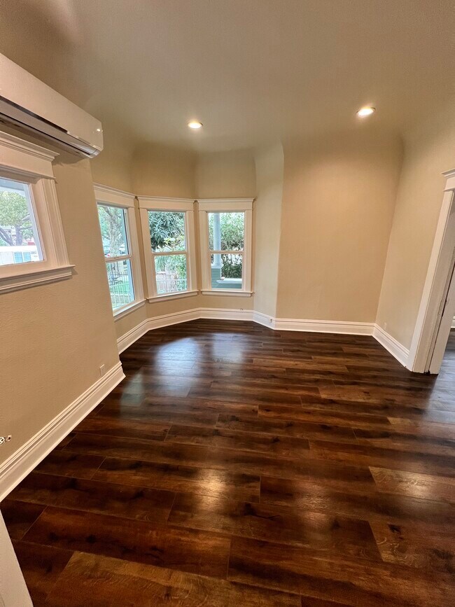 Foto del edificio - 212 S Orange Ave