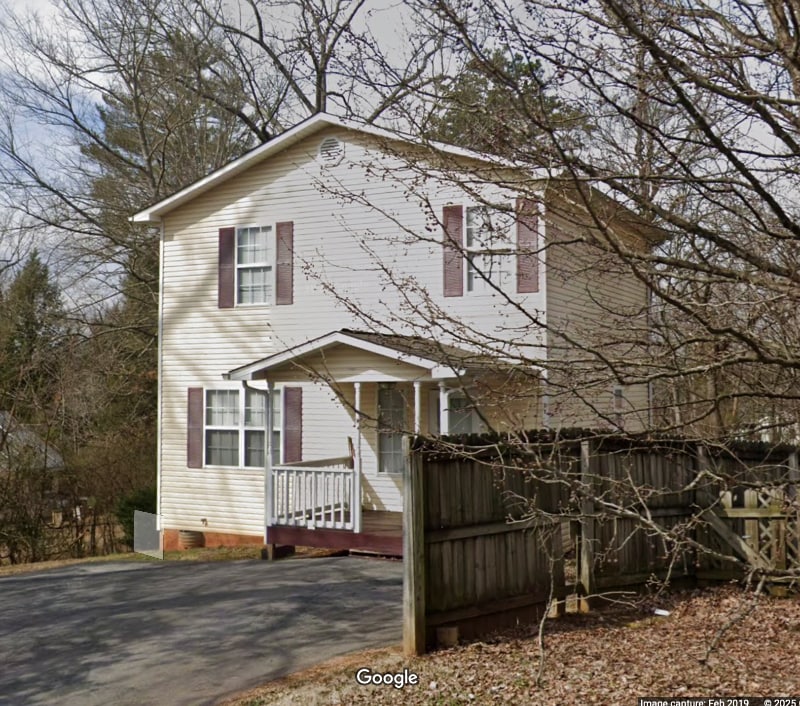 Primary Photo - 2423 Belvedere Ave
