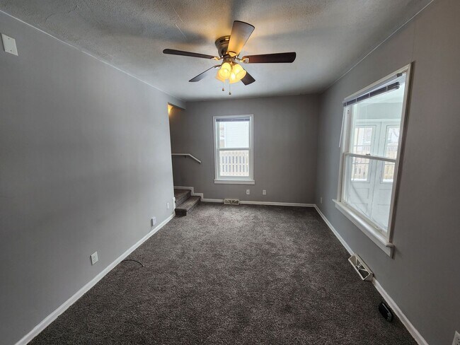 Building Photo - 3 bed Davenport house