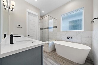 Building Photo - 7706 Kivu Ln