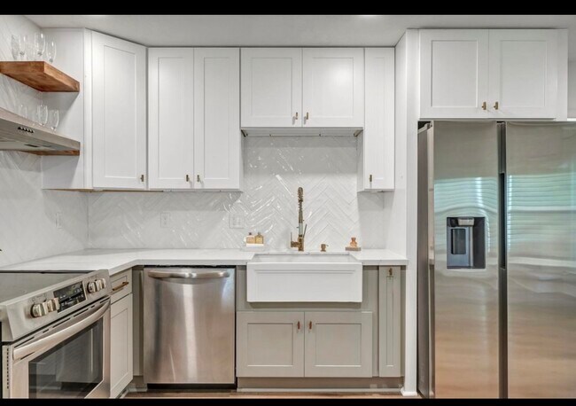 Building Photo - 447 Fleshman Dr