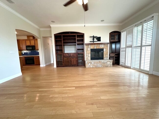 Building Photo - Beautiful 3-bedroom home in the heart of Manteca