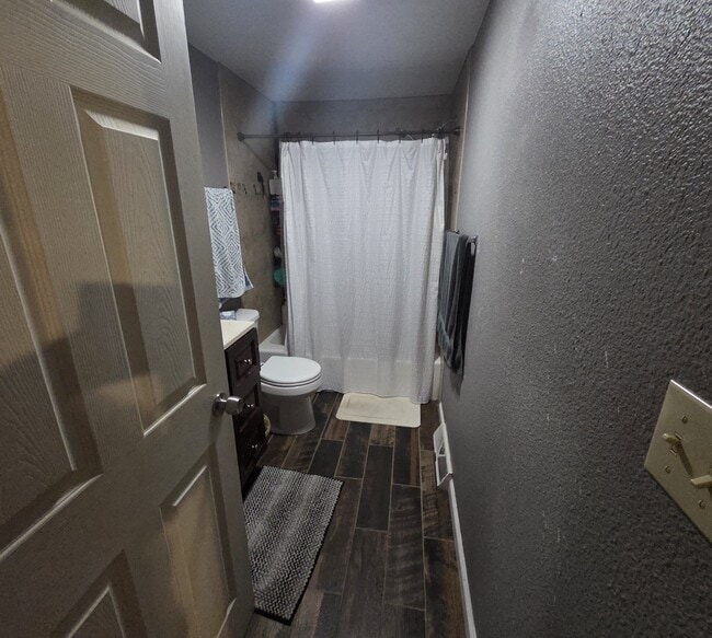 Building Photo - 1797 Cedaridge Dr