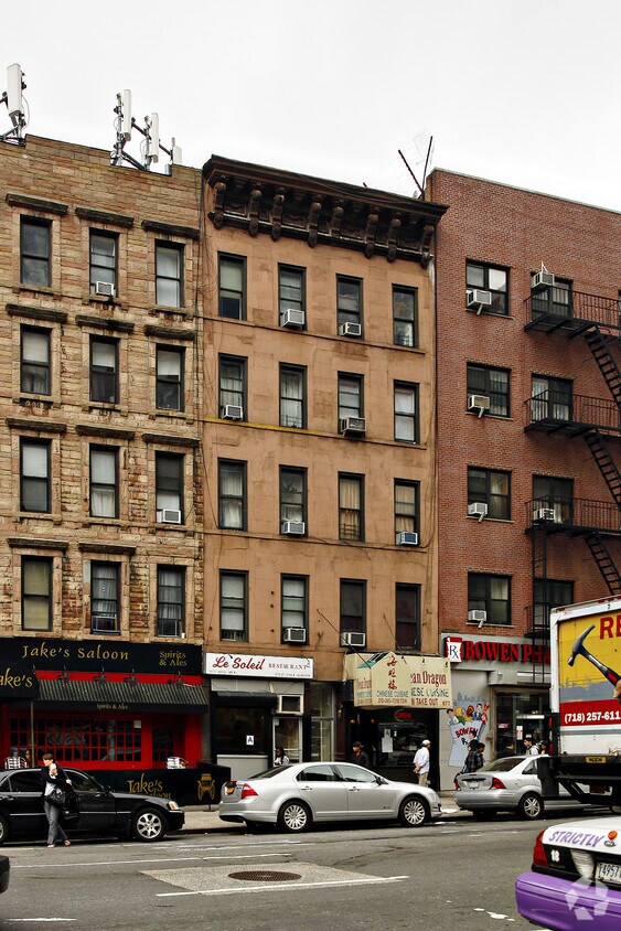 Primary Photo - 877 Tenth Ave