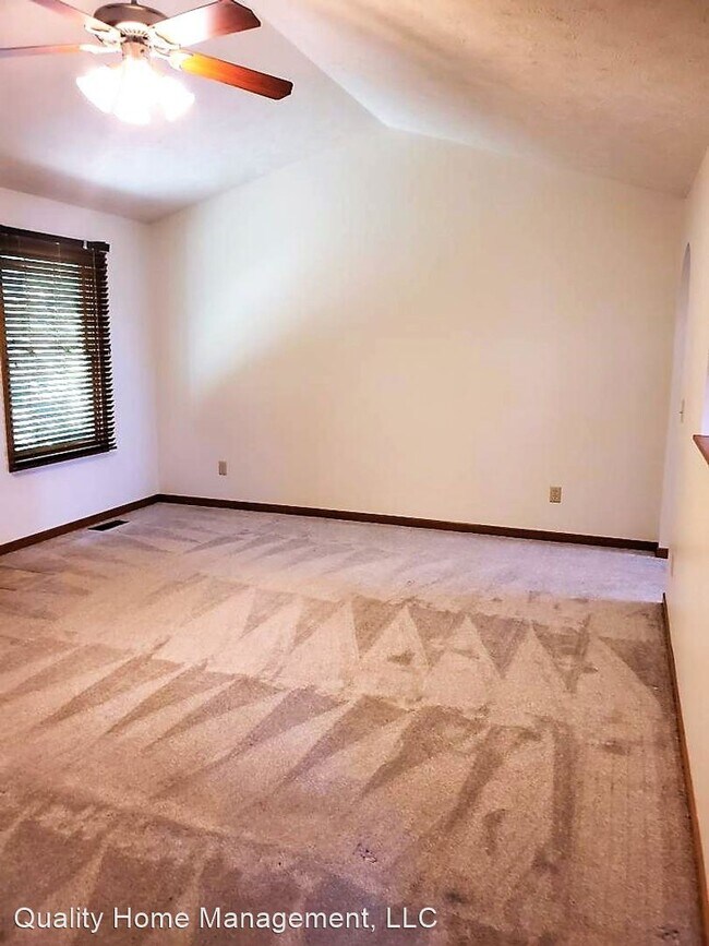 Building Photo - 3 br, 2 bath House - 137 Cheyenne Dr