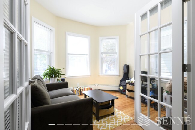 Foto del edificio - 393 Washington St