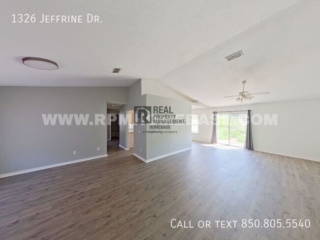 Foto del edificio - 1326 Jeffrine Dr