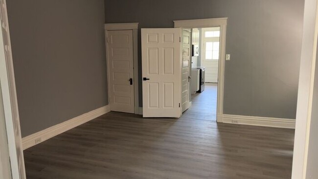 Foto del edificio - Fully Renovated Modern Finishes, Great Yar...
