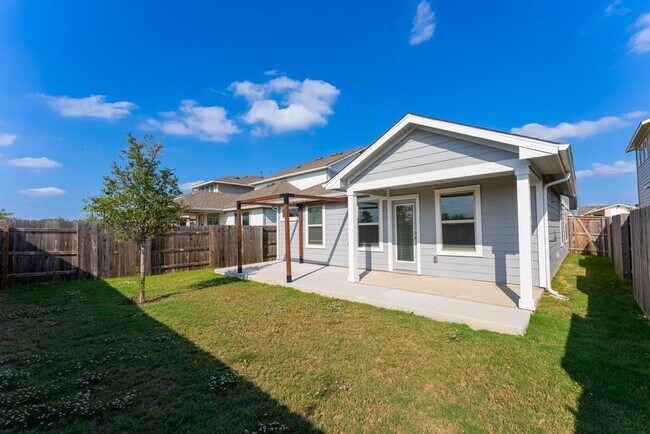 Foto del edificio - 8209 McKamy Dr