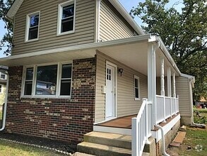 Building Photo - 353 Wesley Ave