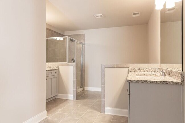 Building Photo - 5970 Arbor Knoll Pl