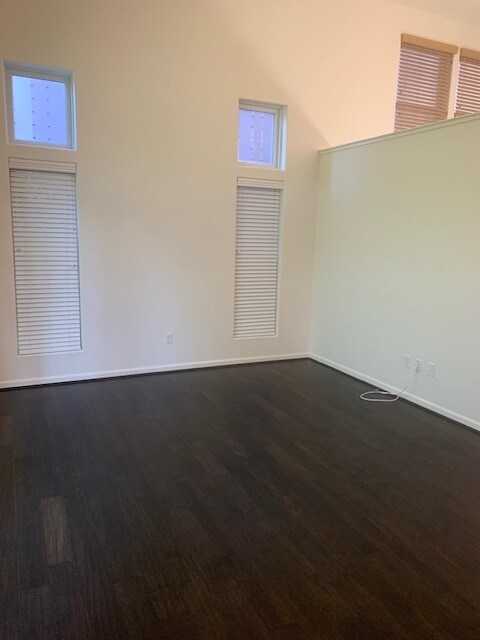 Photo - 2129 Clark St House