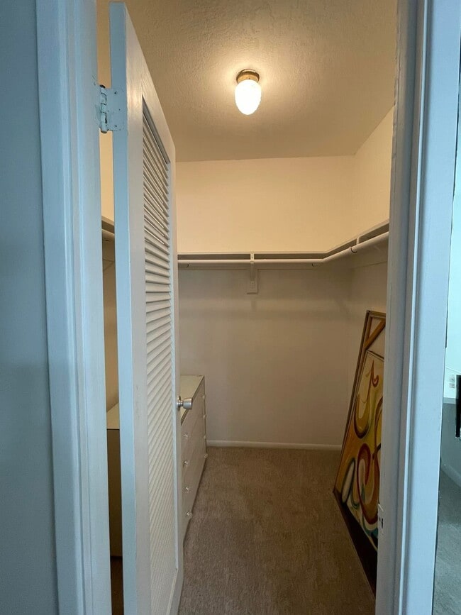 Foto del edificio - 2751 N Palm Aire Dr