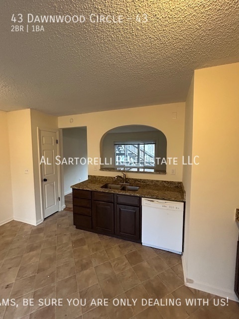 Building Photo - Pet Friendly Condo close to town, ready to...