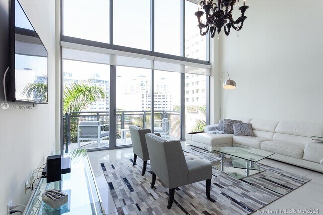 Foto del edificio - 6000 Collins Ave