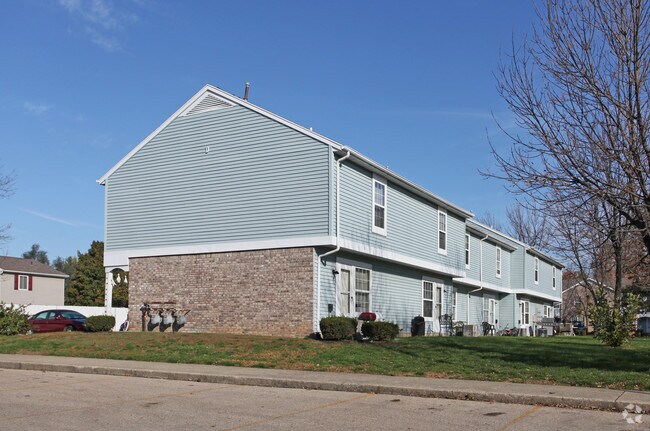 Staunton Commons - Convenient Living at North Troy Apartments & Townhomes, Troy