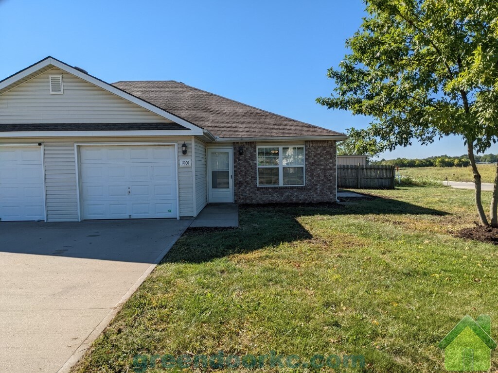 Foto principal - 1001 Fall Meadow Ln