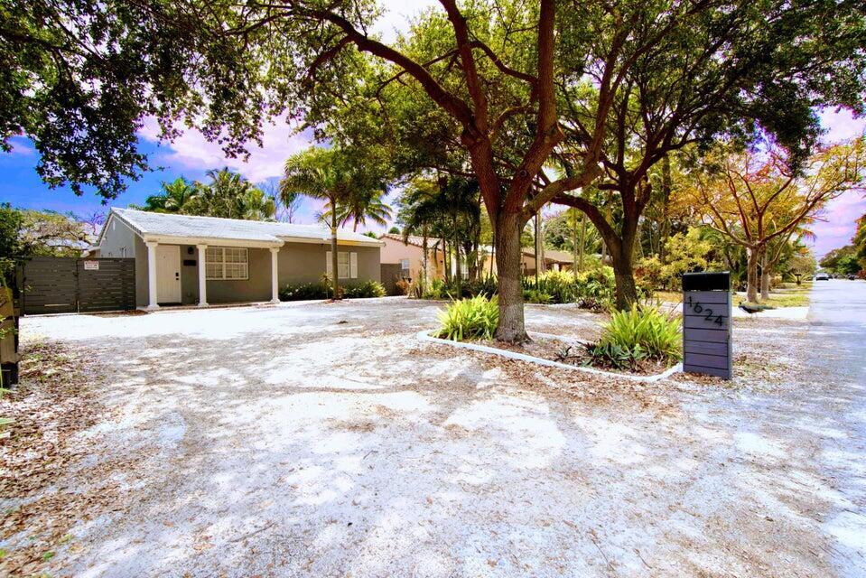 Foto principal - 1624 NW 5th Ave