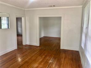 Building Photo - 131 N Carlen St