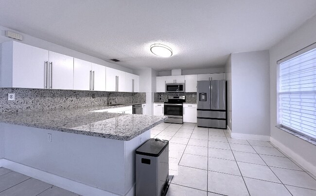 Building Photo - 14880 SW 168th St
