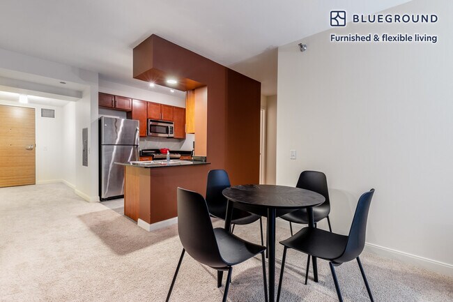 Foto del edificio - 210 N Wells St