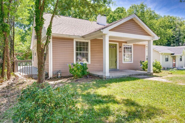 Building Photo - Awesome 3BE/2BA Woodbine neighborhood!