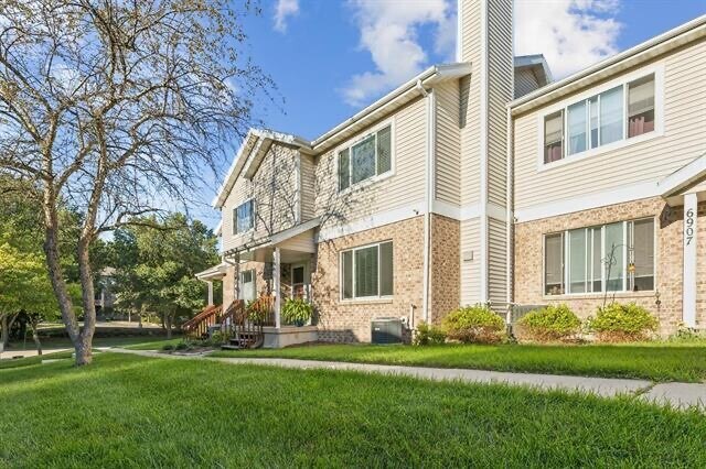 Building Photo - 6903 Raymond Rd