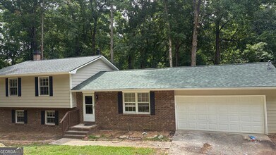 Building Photo - 1744 Oak Ridge Way NW