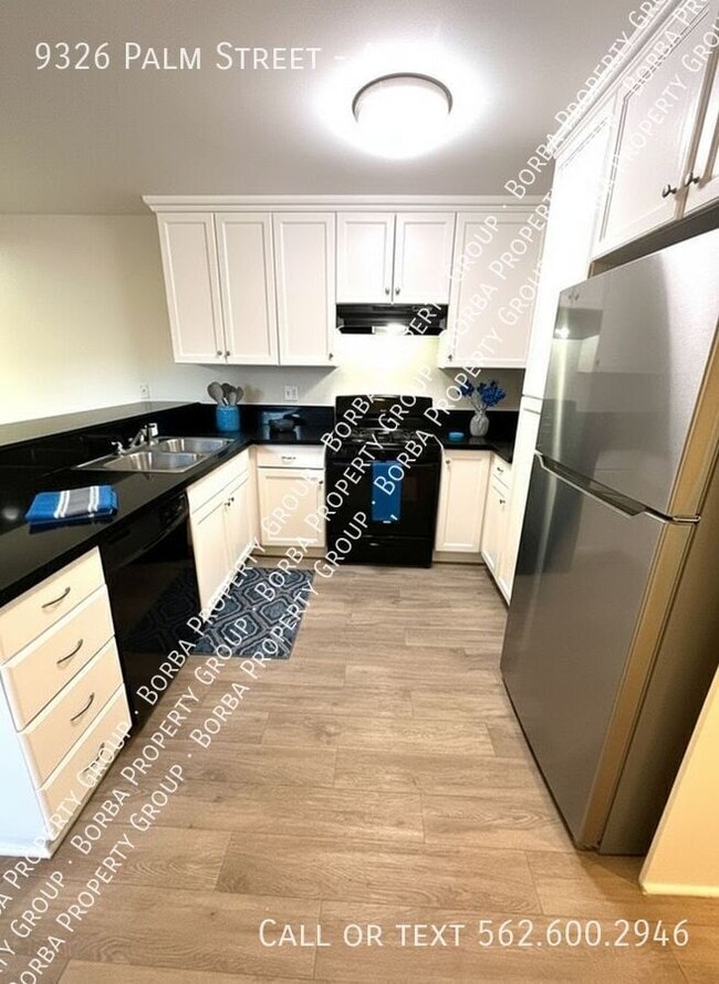 Building Photo - 9326 Palm St