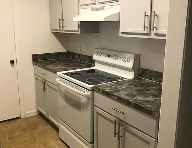 Foto principal - 4361 W McNab Rd