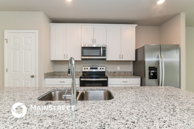 Building Photo - 3133 Bella Vista Dr