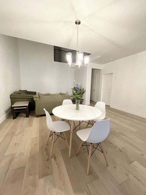 Foto del edificio - 1488 North St