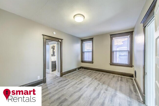Foto del edificio - 4067 Botanical Ave