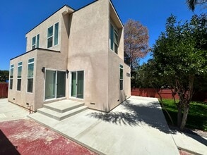 Building Photo - 5131 Leo St