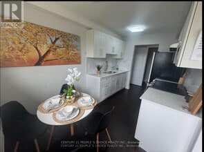 Building Photo - 120 Nonquon Rd