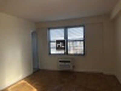 Building Photo - 67th Avenue