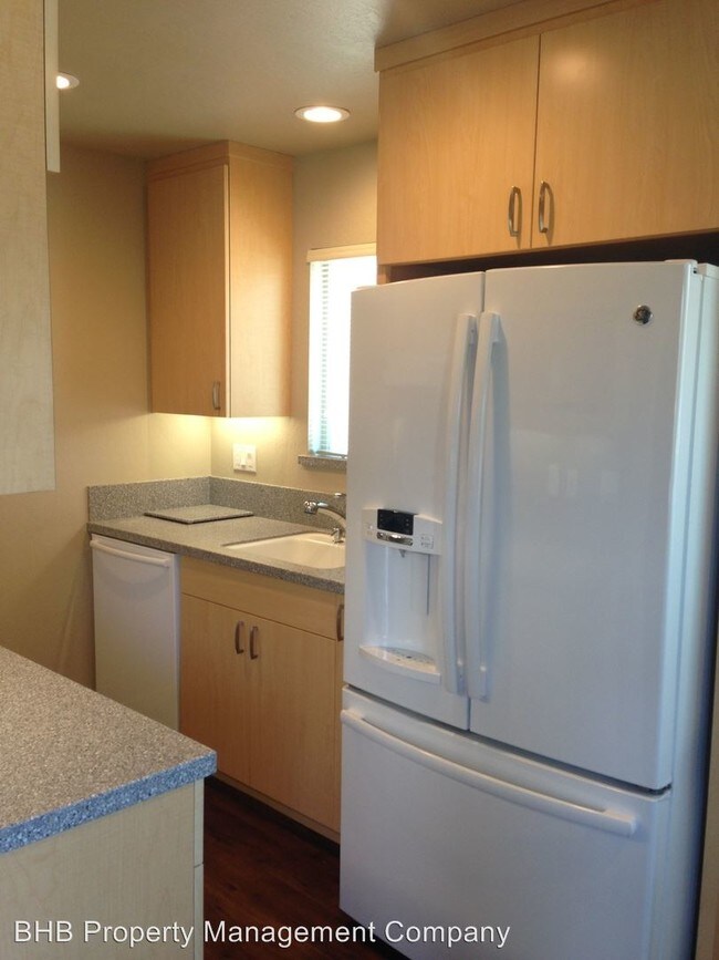 Building Photo - 2291 Deborah Dr