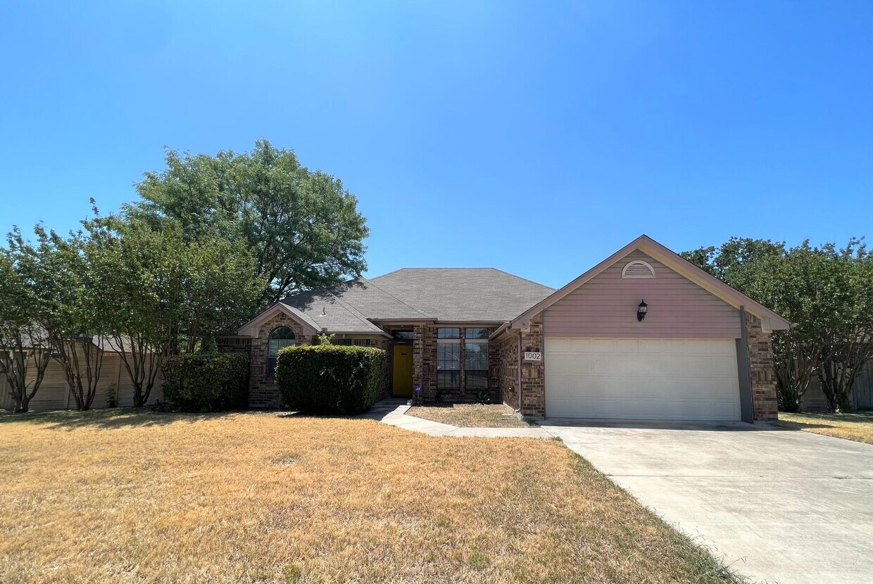 Foto principal - 1002 Windy Hill Rd